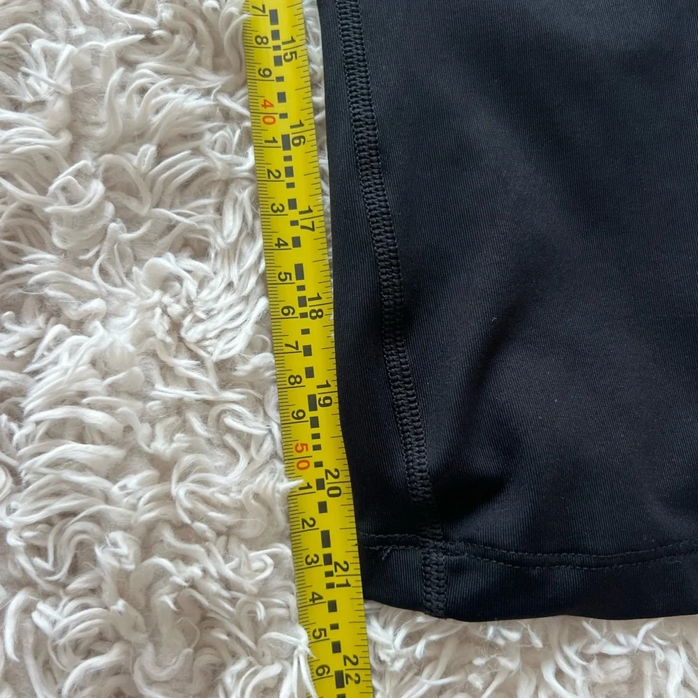 Women’s Nike Capri Dri-Fit Leggings - Picture 6 of 8